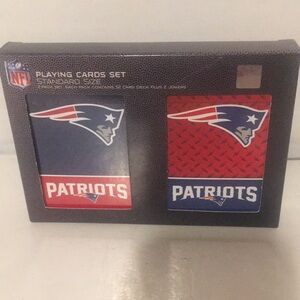 PATRIOTS PLAYING CARDS NEW NVER OPEND 2 DECKS IN BOX